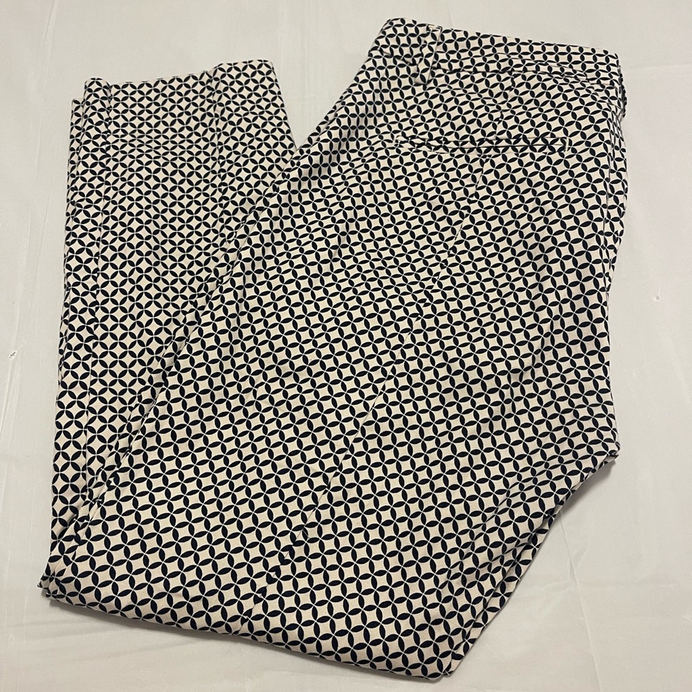 GAP Women's Navy and White Patterned Chinos